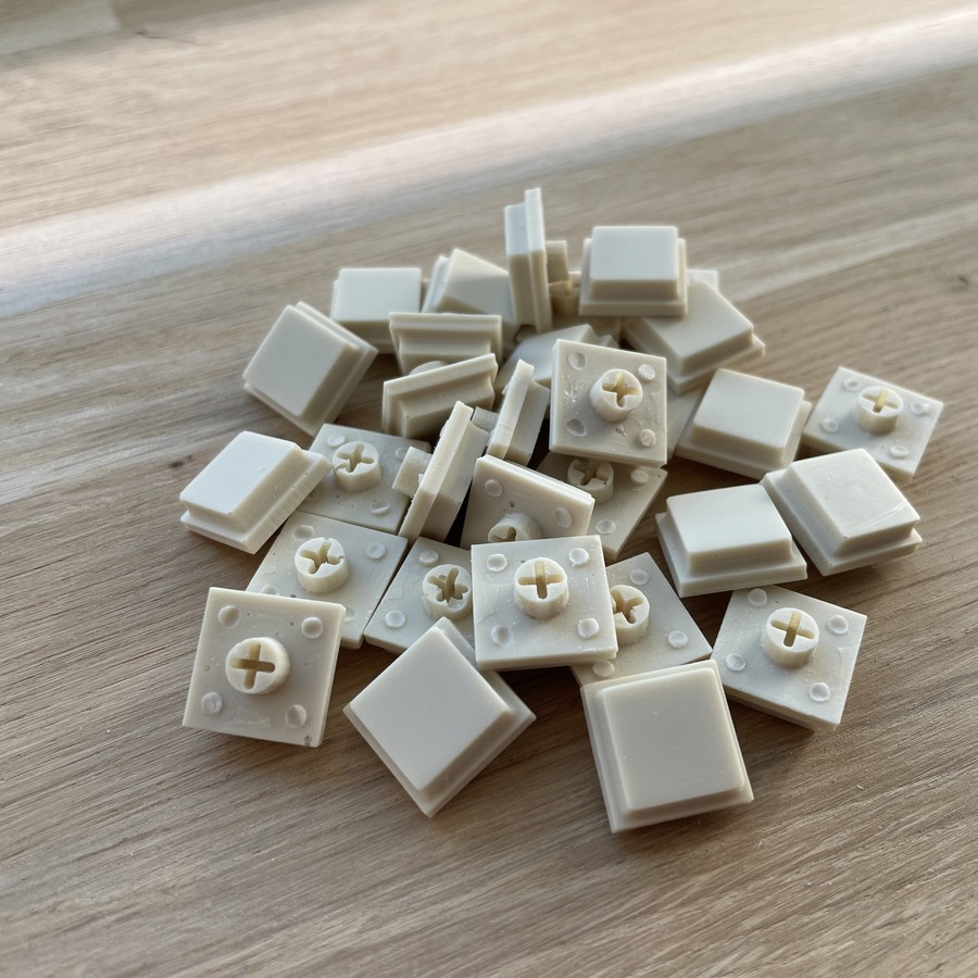 Cherry MX Low Profile Key Caps — Kleinserie mit Silikonformen aus Polyurethan gegossen.